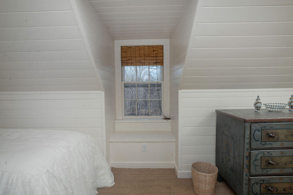 399 Laurel Road New Canaan, CT 06840 - Photo 34 of 37 399Laurel-6