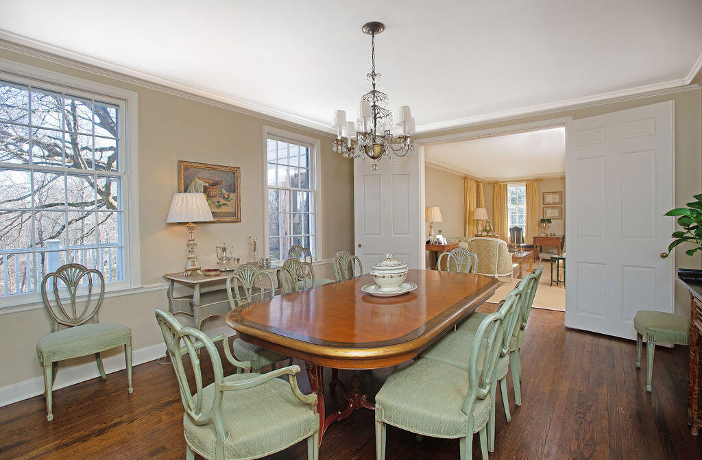 399 Laurel Road New Canaan, CT 06840 - Photo 8 of 37 399Laurel-44
