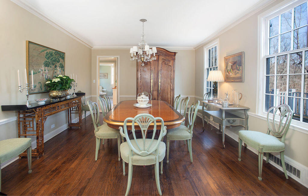 399 Laurel Road New Canaan, CT 06840 - Photo 10 of 37 399Laurel-47
