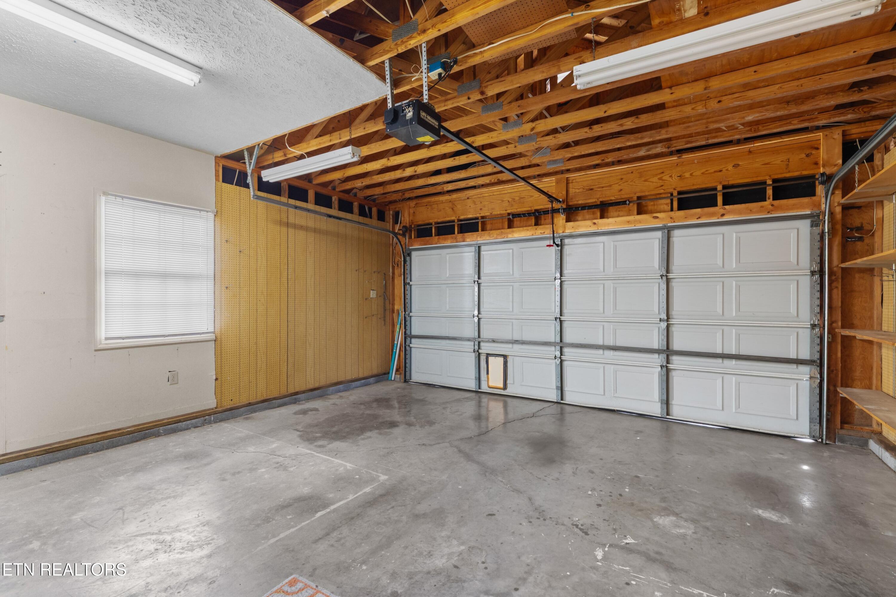 1010 Old Jacksboro Road New Tazewell, TN 37825 - Photo 27 of 43 020-1010OldJacksboroRoad-NewTazewell-TN-