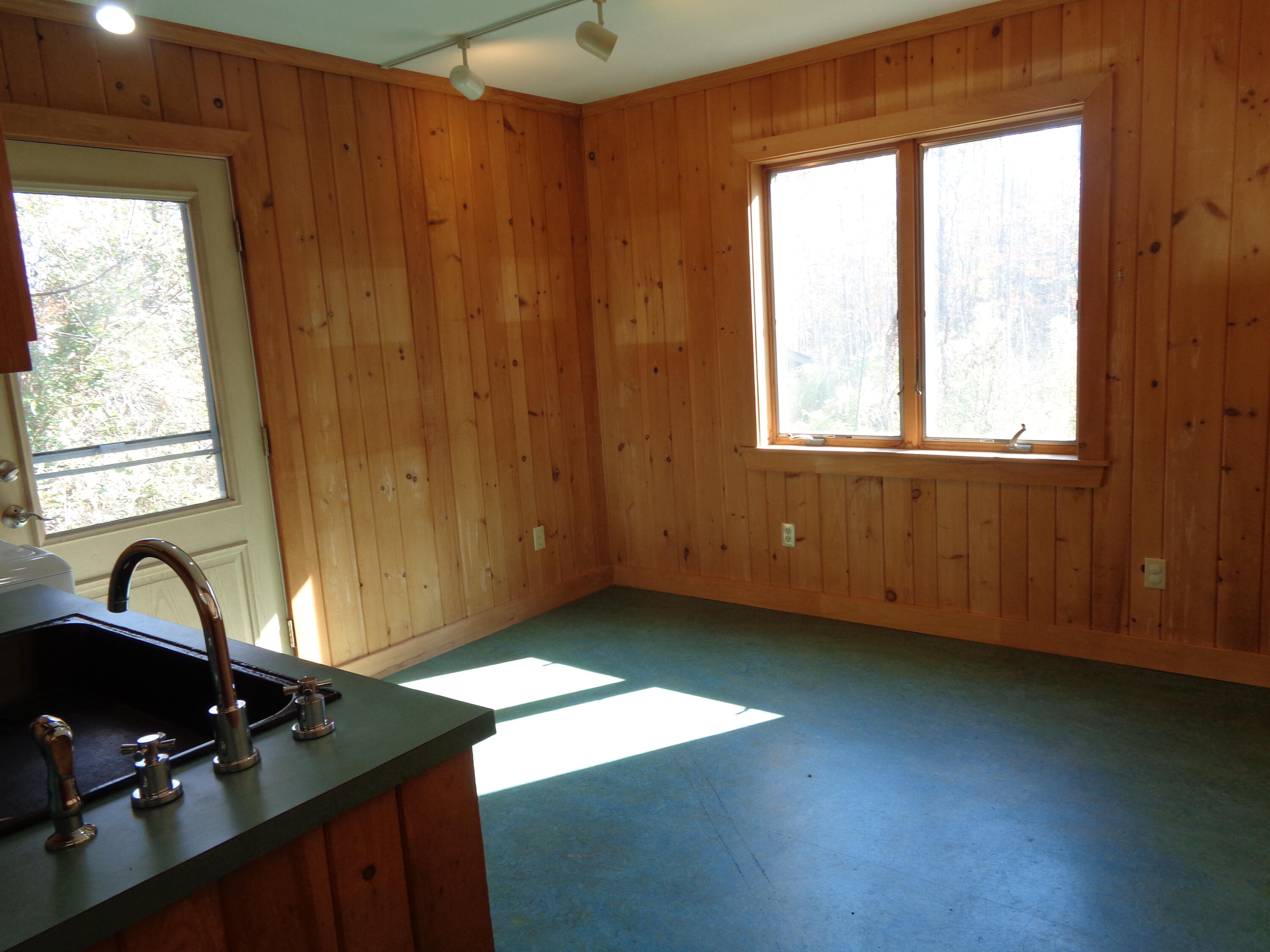 1181 Happytown Road Ellsworth, ME 04605 - Photo 17 of 56 Workroom