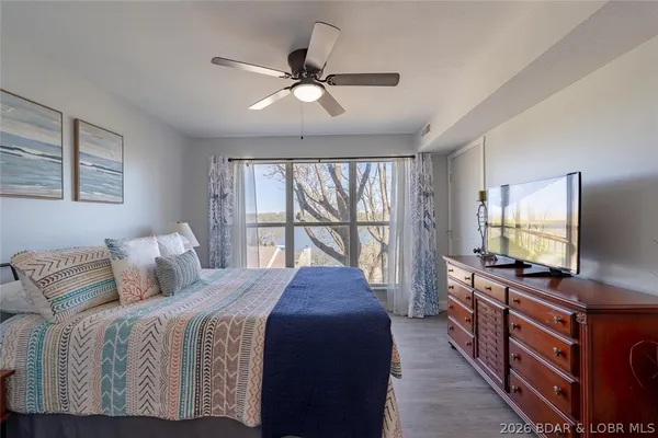 $245,000 | 6005 Baydy Peak Road, Unit 1104, Osage Beach, MO 65065