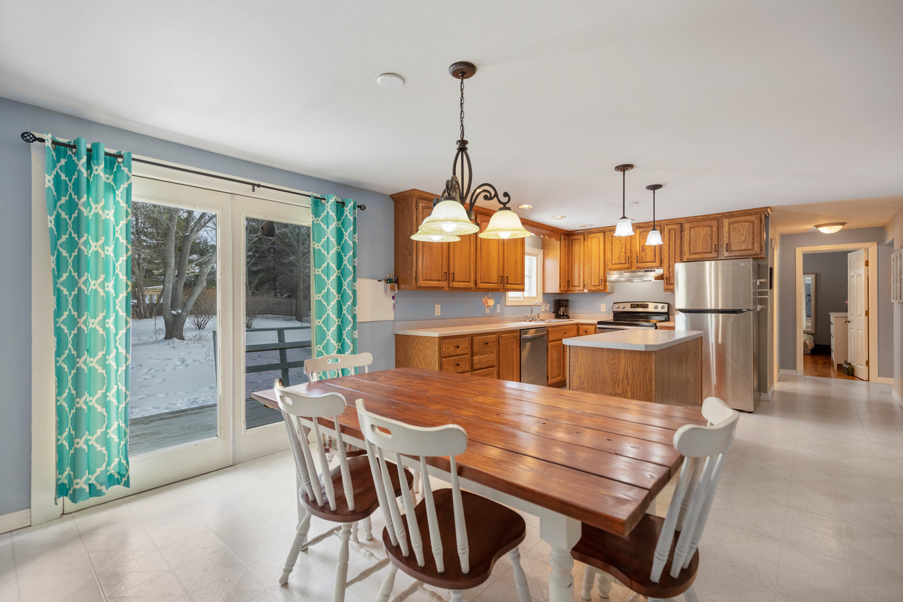 60 Colonial Road Westbrook, ME 04092 - Photo 2 of 25 60 Colonial Westbrook_04