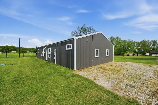 $1,198,000 | 4877 Farm To Market 84, Denison, TX 75020