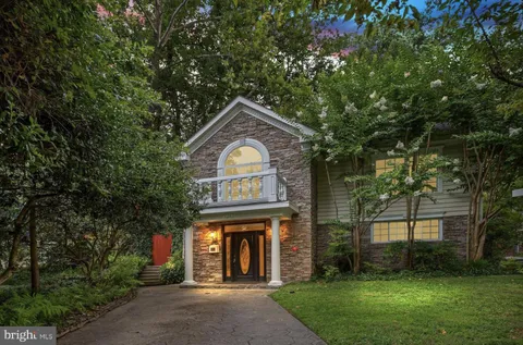 $925,000 | 4105 Wexford Drive, Kensington, MD 20895