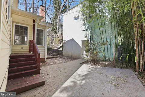 $925,000 | 4105 Wexford Drive, Kensington, MD 20895