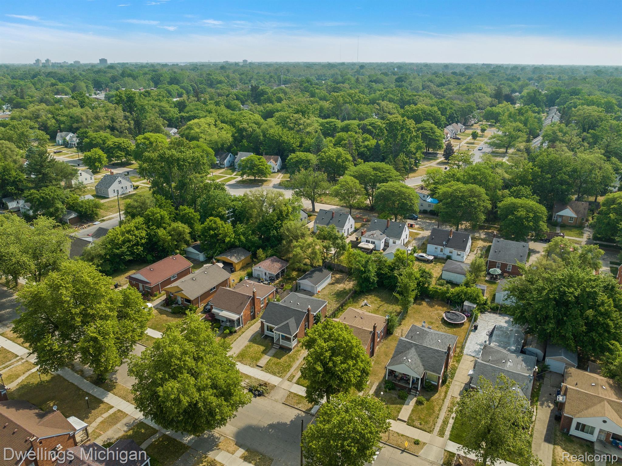 18538 Edinborough Road Detroit, MI 48219 - Photo 25 of 39 Gallery Image 25