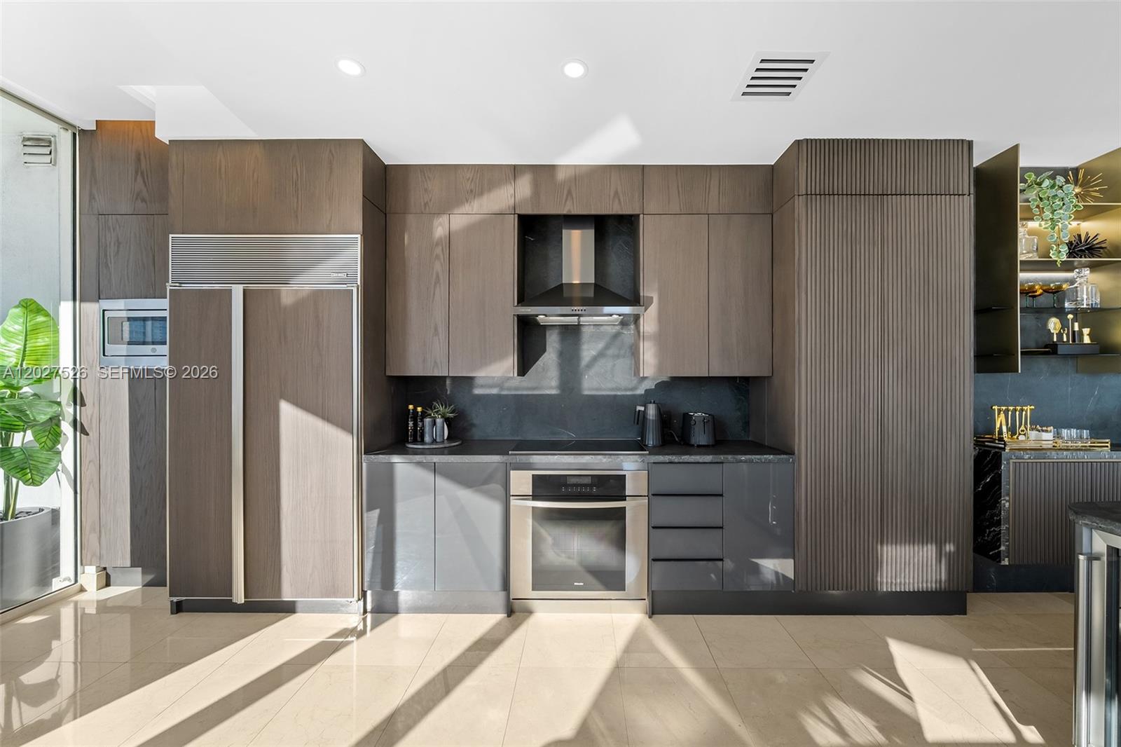 901 Brickell Key Boulevard, Unit 3304 Miami, FL 33131 - Photo 5 of 88