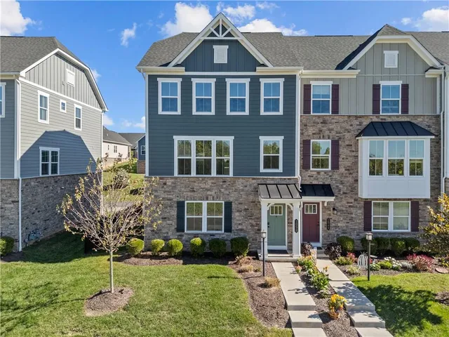 $387,000 | 1050 Adair Avenue, Valencia, PA 16059