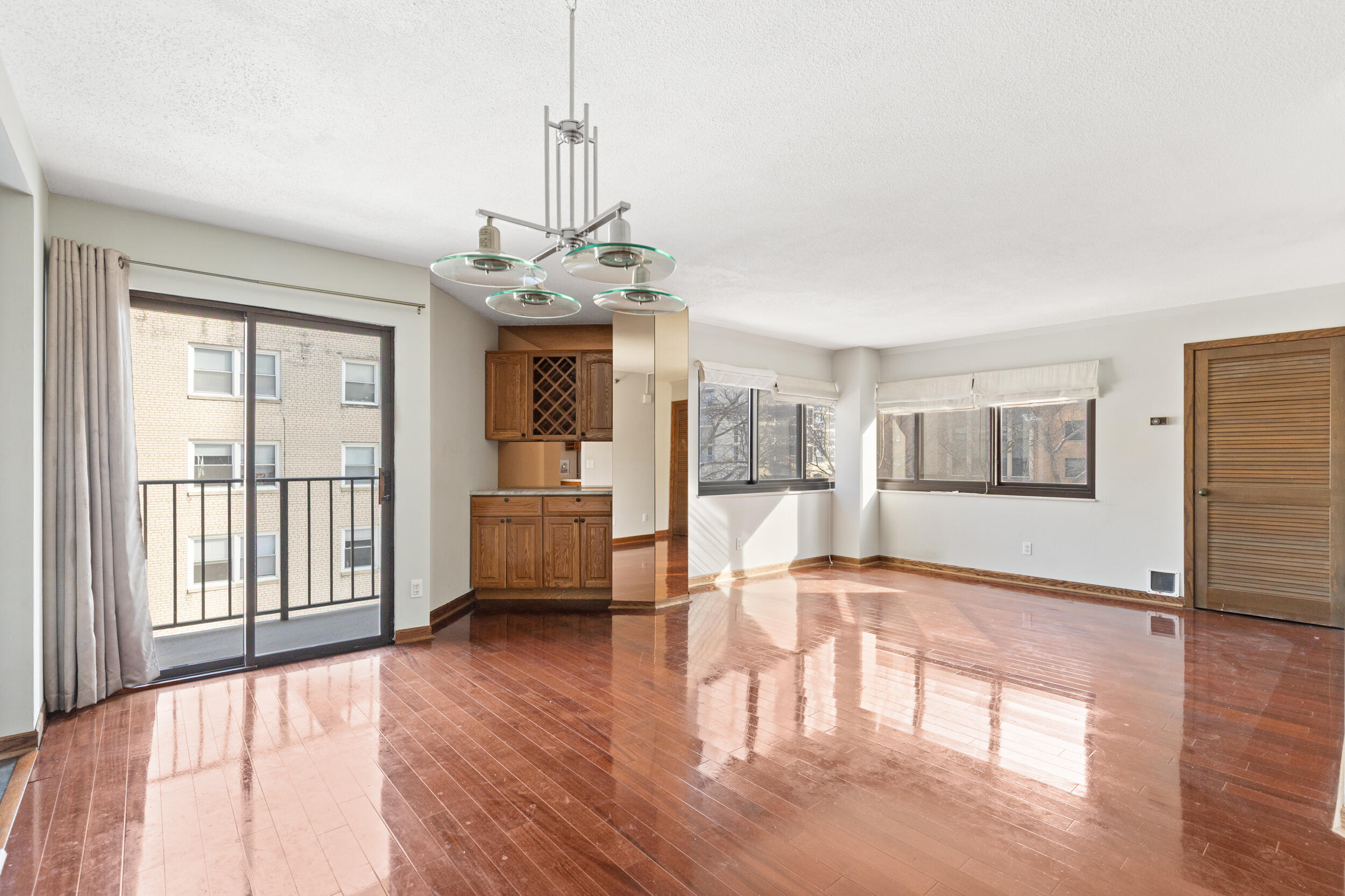 1633 North Prospect Avenue, Unit 3E Milwaukee, WI 53202 - Photo 1 of 22 Laundy Area