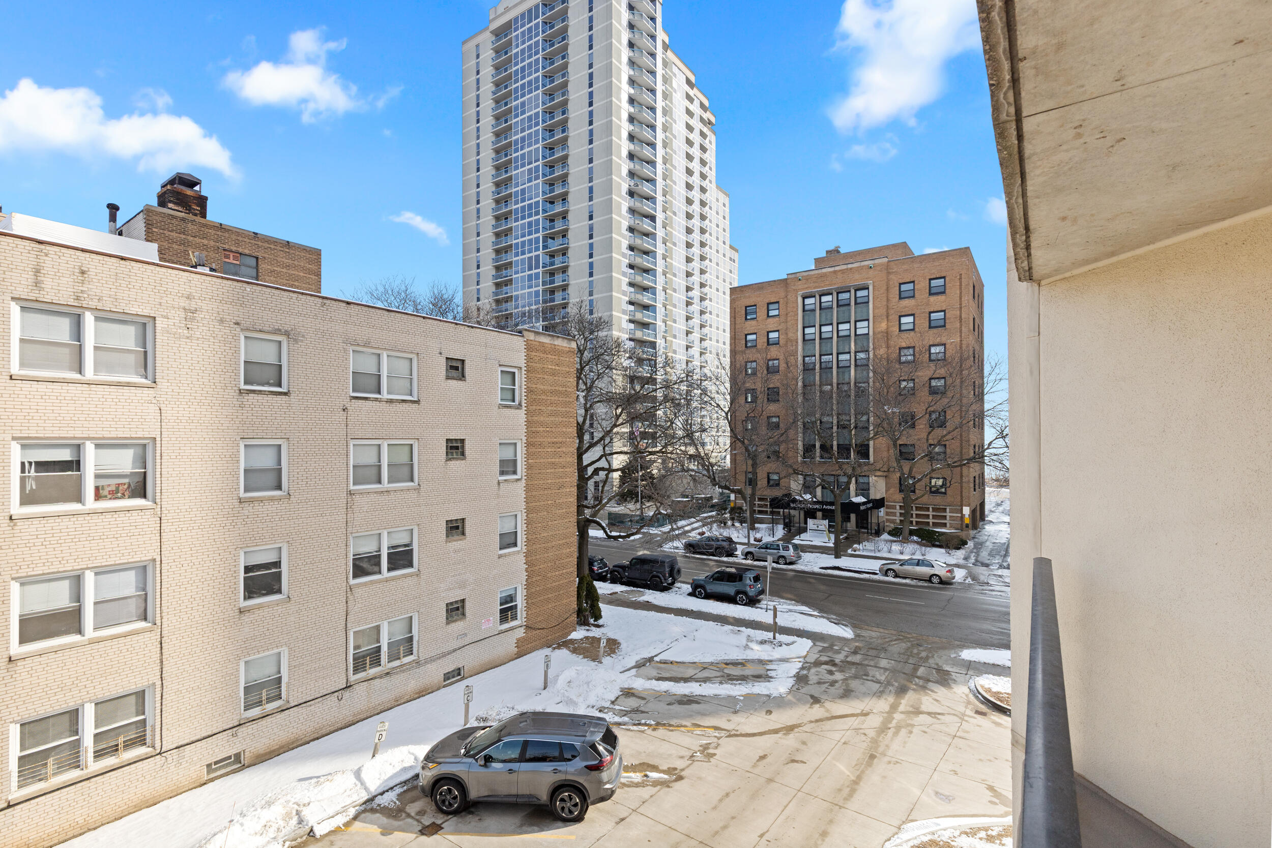 1633 North Prospect Avenue, Unit 3E Milwaukee, WI 53202 - Photo 15 of 22 Exterior