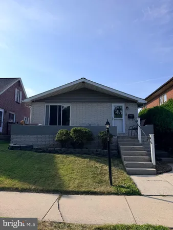 $1,875 | 105 West Areba Avenue, Hershey, PA 17033