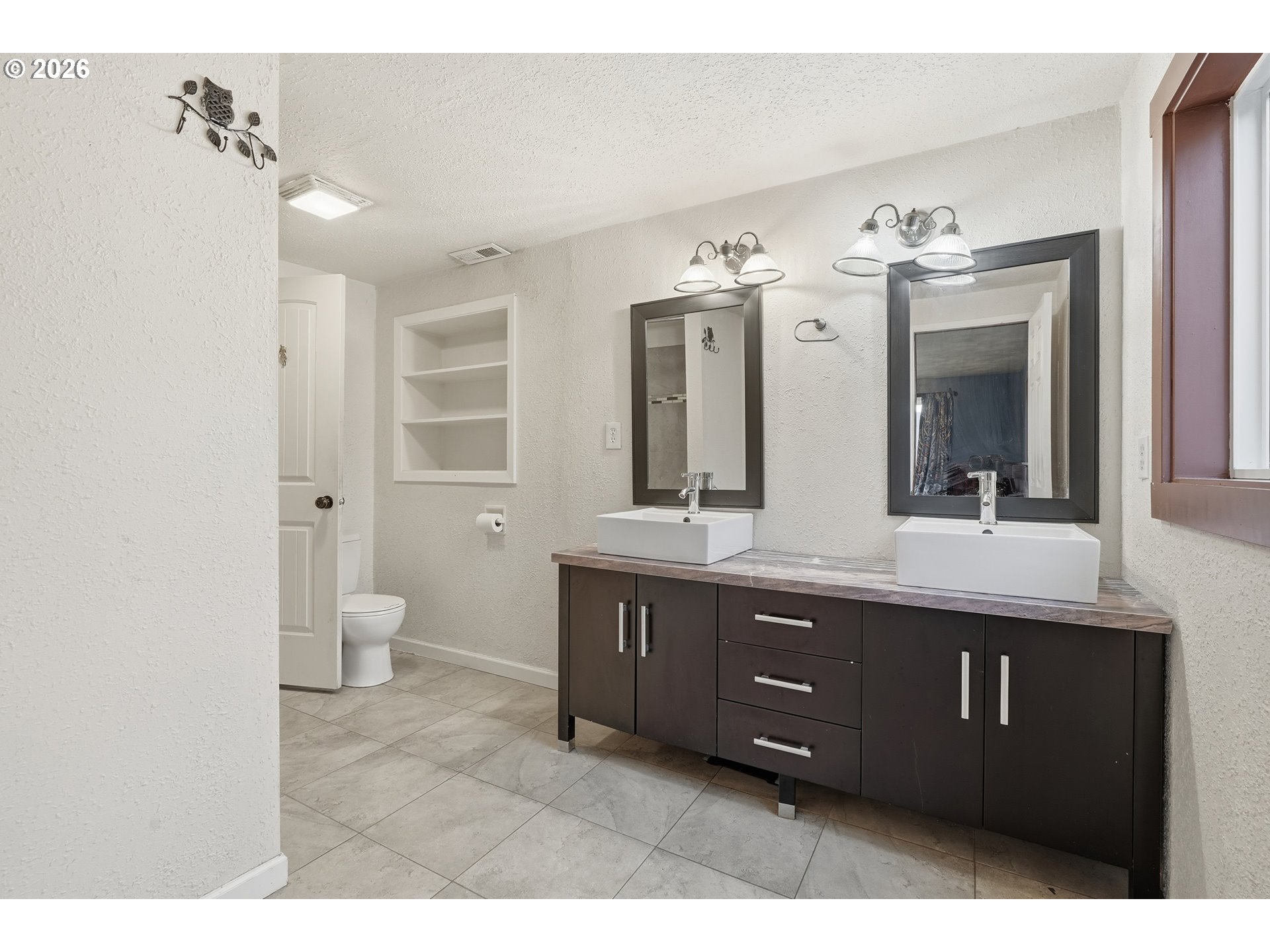 11320 Northeast Morris Street Portland, OR 97220 - Photo 15 of 41