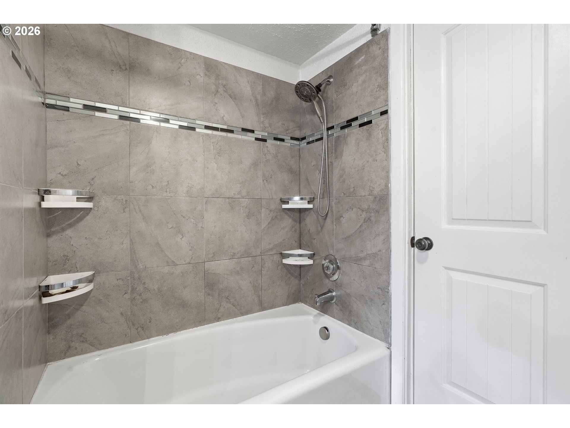 11320 Northeast Morris Street Portland, OR 97220 - Photo 16 of 41