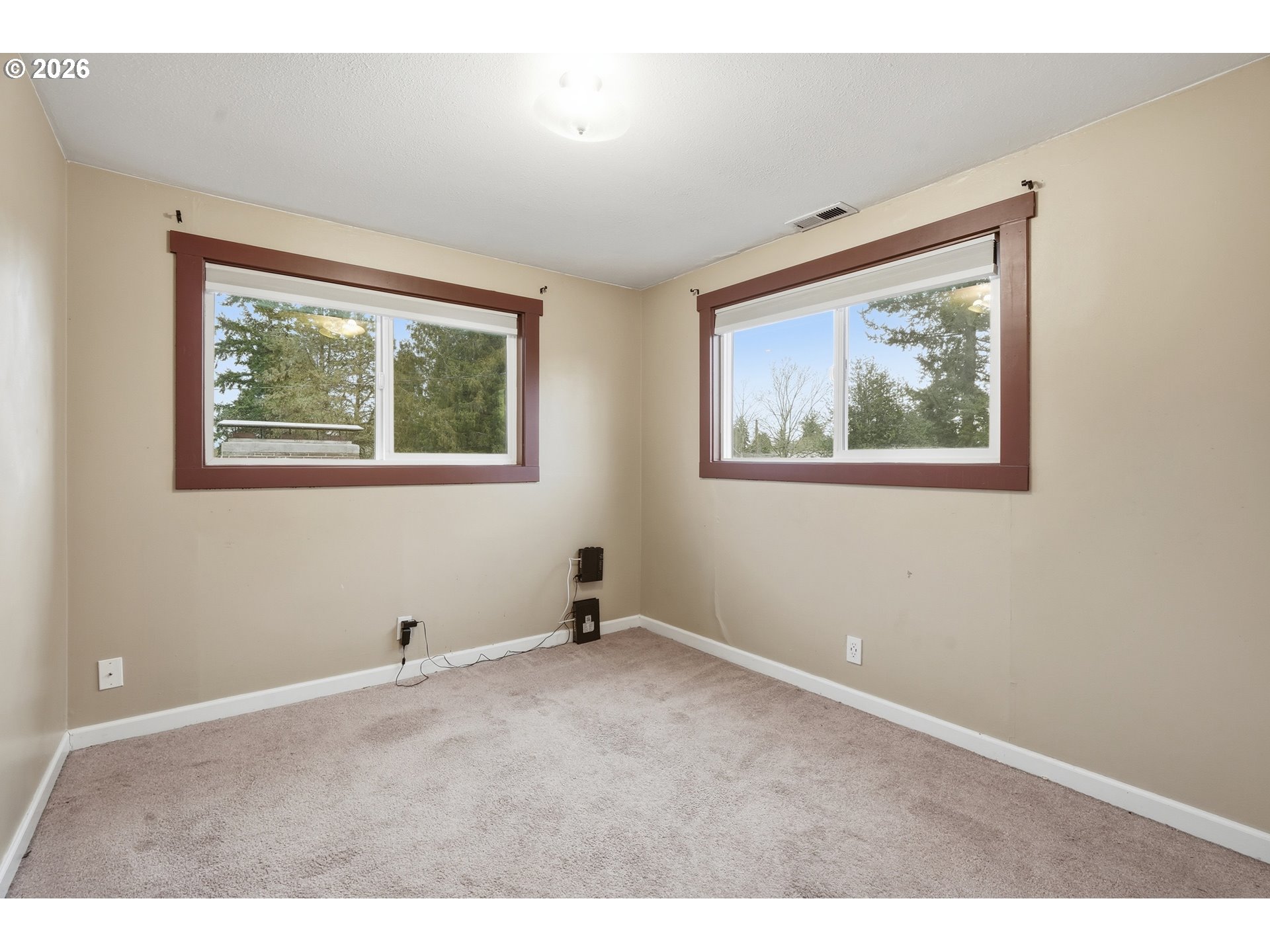 11320 Northeast Morris Street Portland, OR 97220 - Photo 17 of 41