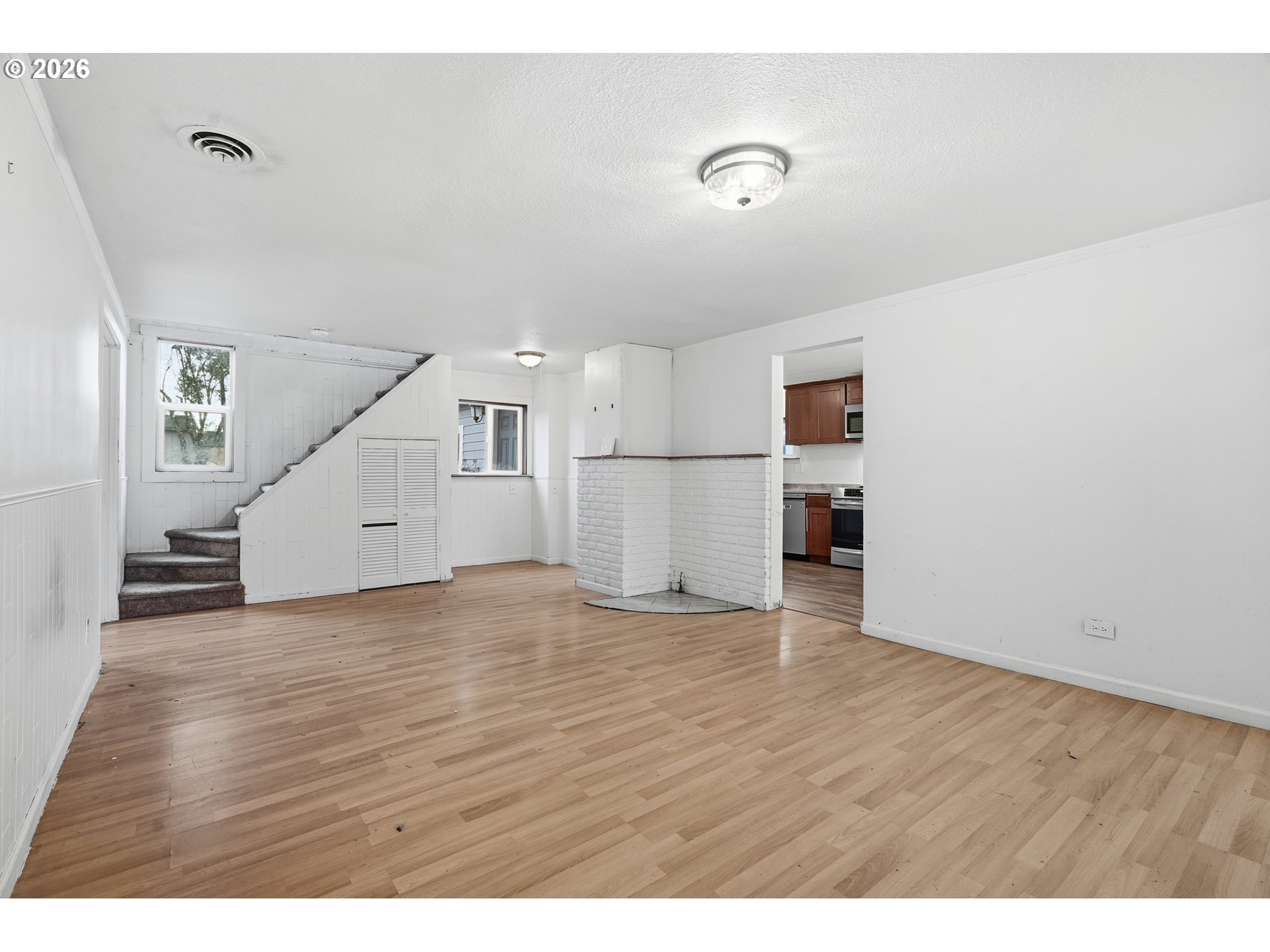 11320 Northeast Morris Street Portland, OR 97220 - Photo 5 of 41