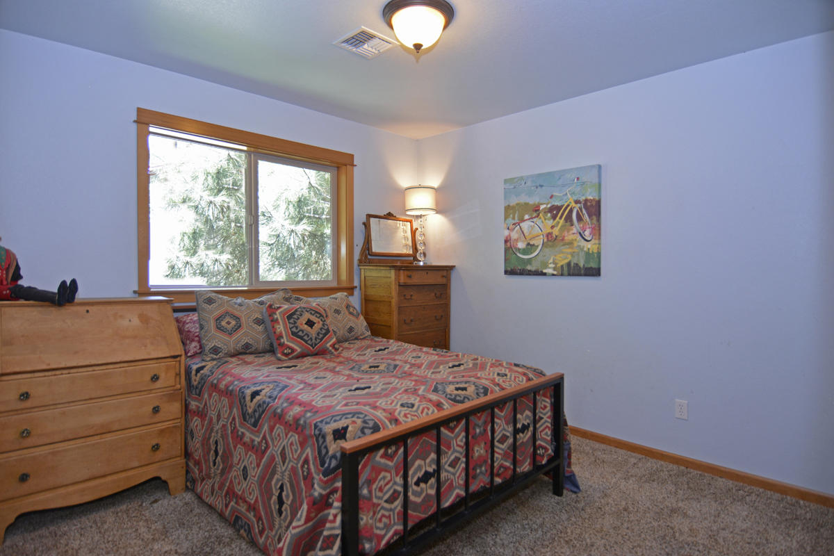 16856 Downey Road Bend, OR 97707 - Photo 30 of 36 33