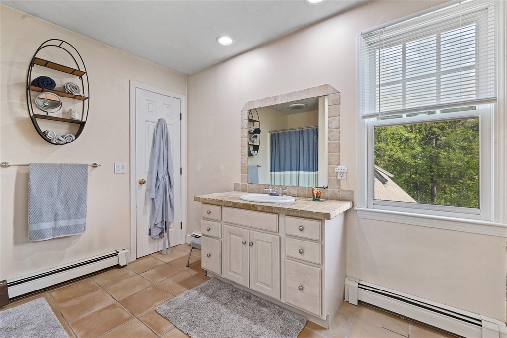 152 Mountain Road Princeton, MA 01541 - Photo 26 of 42