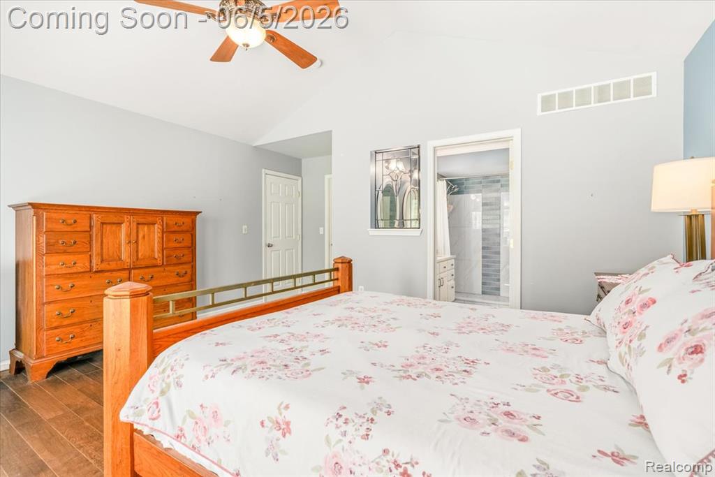 49105 Hawksburry Road Canton, MI 48188 - Photo 20 of 51