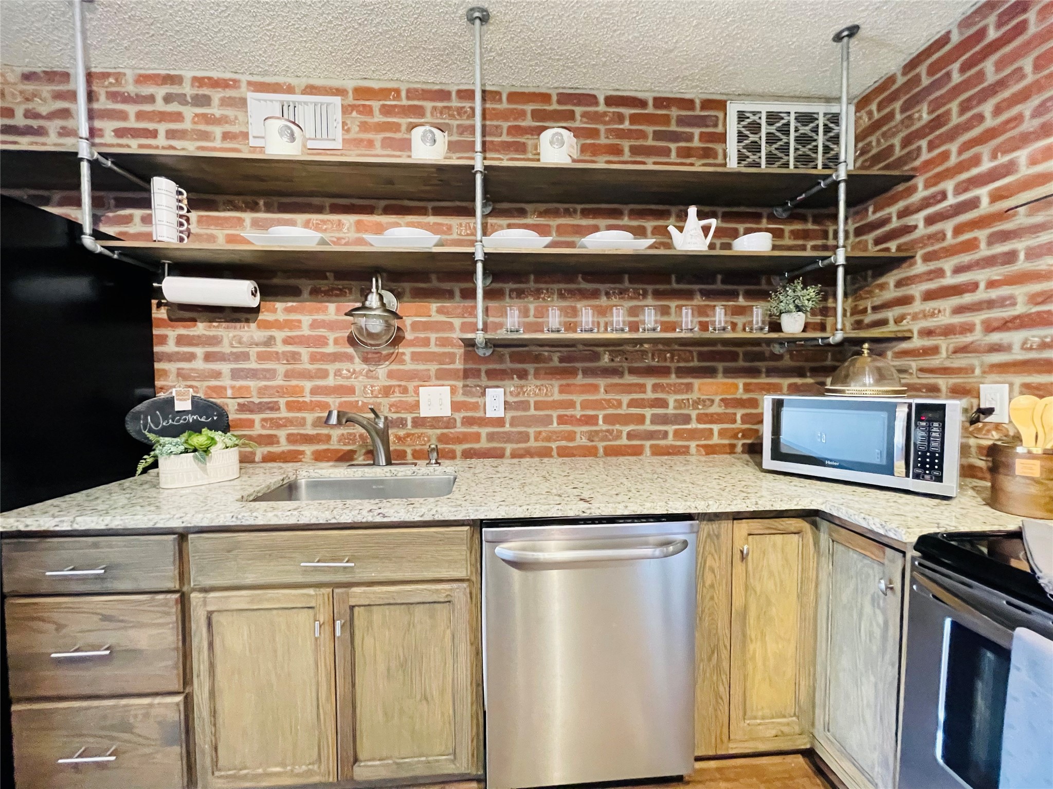 12900 Walden Road, Unit 216B Montgomery, TX 77356 - Photo 2 of 44 Beautiful Kitchen