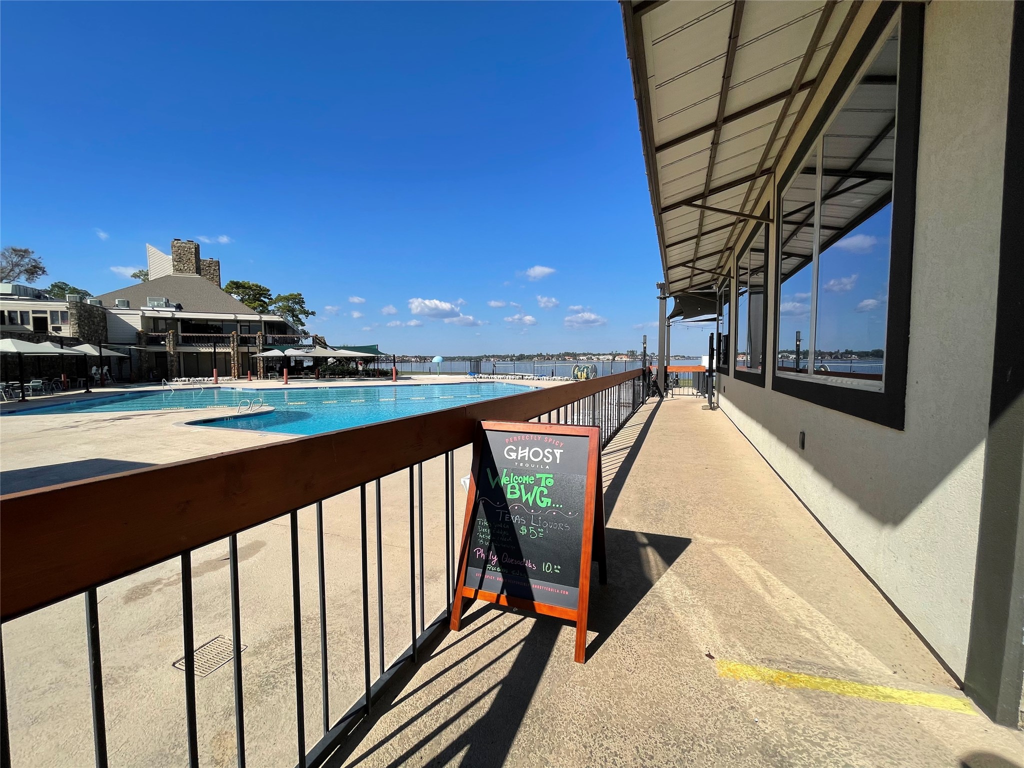 12900 Walden Road, Unit 216B Montgomery, TX 77356 - Photo 32 of 44 Break Water Grill