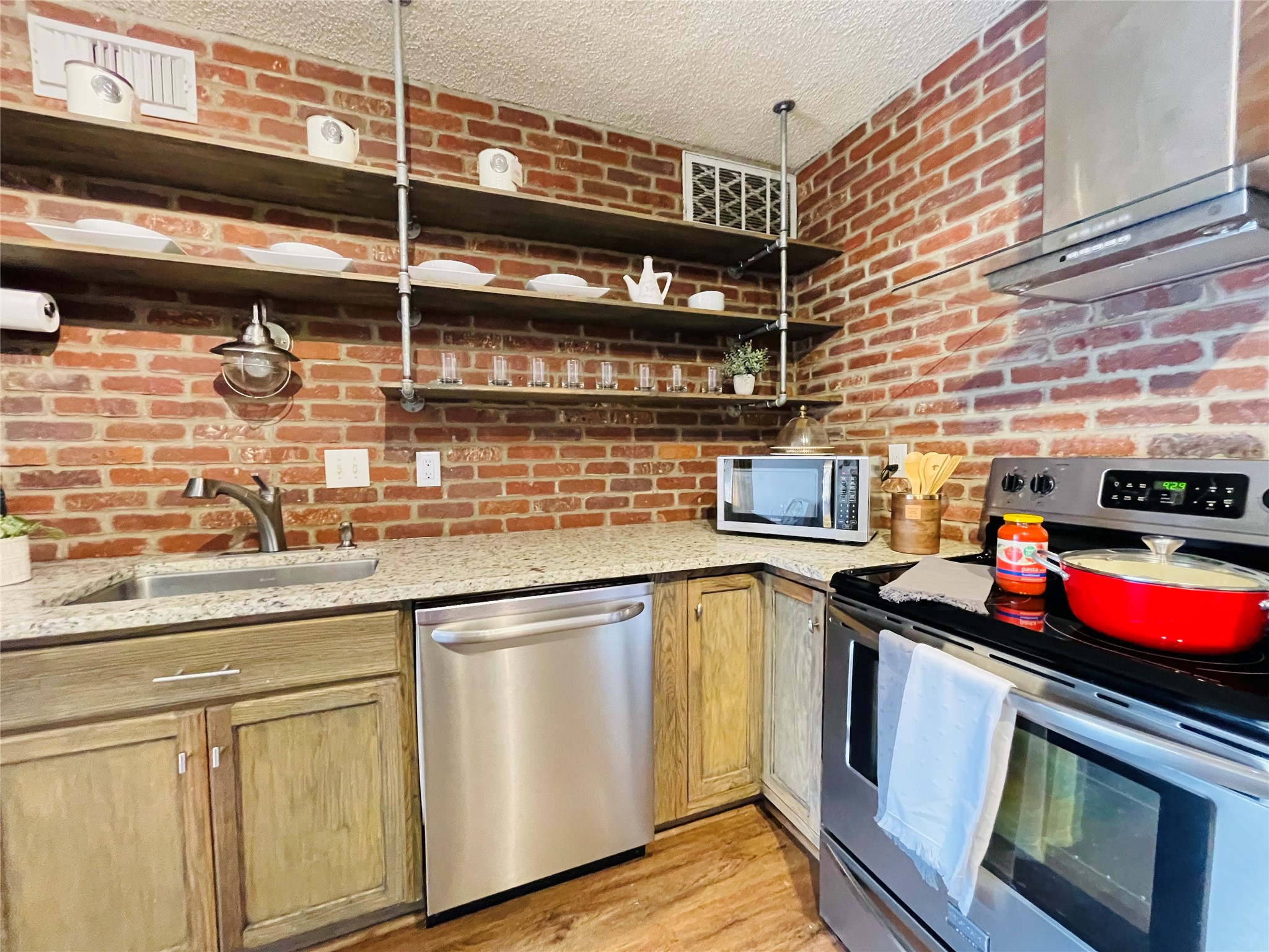 12900 Walden Road, Unit 216B Montgomery, TX 77356 - Photo 4 of 44 Microwave included