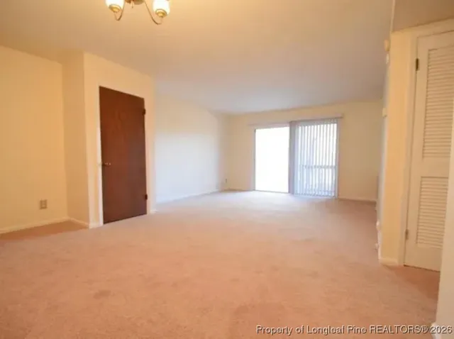 $950 | 629 Gables Drive, Unit 2 6 13 & 19, Fayetteville, NC 28301