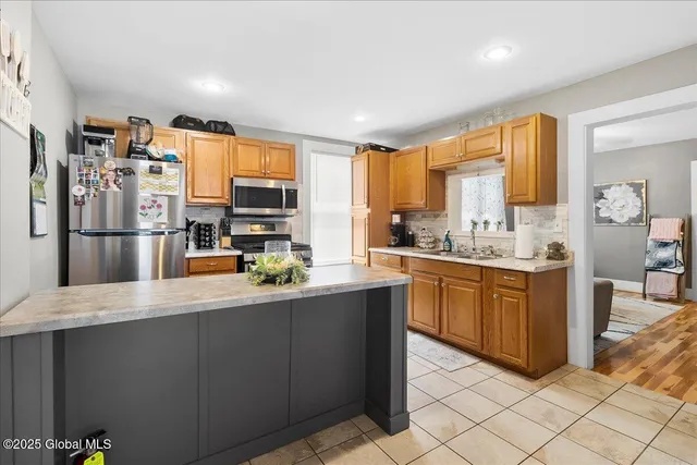 $399,900 | 39 Hudson Street, South Glens Falls, NY 12803