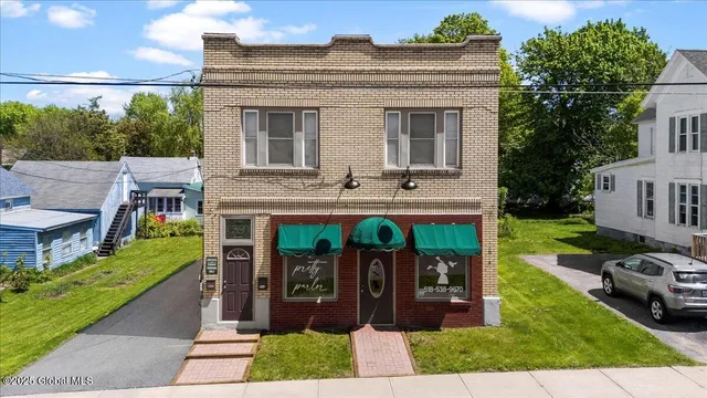 $399,900 | 39 Hudson Street, South Glens Falls, NY 12803