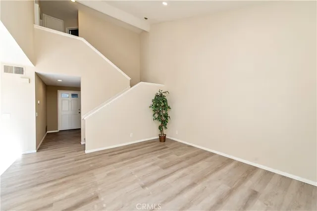 $999,980 | 335 Stanford Court, Irvine, CA 92612