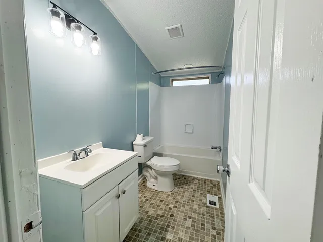 $124,999 | 241 Stone Hill Drive, Spartanburg, SC 29307