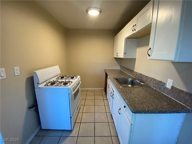 $795 | 230 West Boston Avenue, Unit 3, Las Vegas, NV 89102