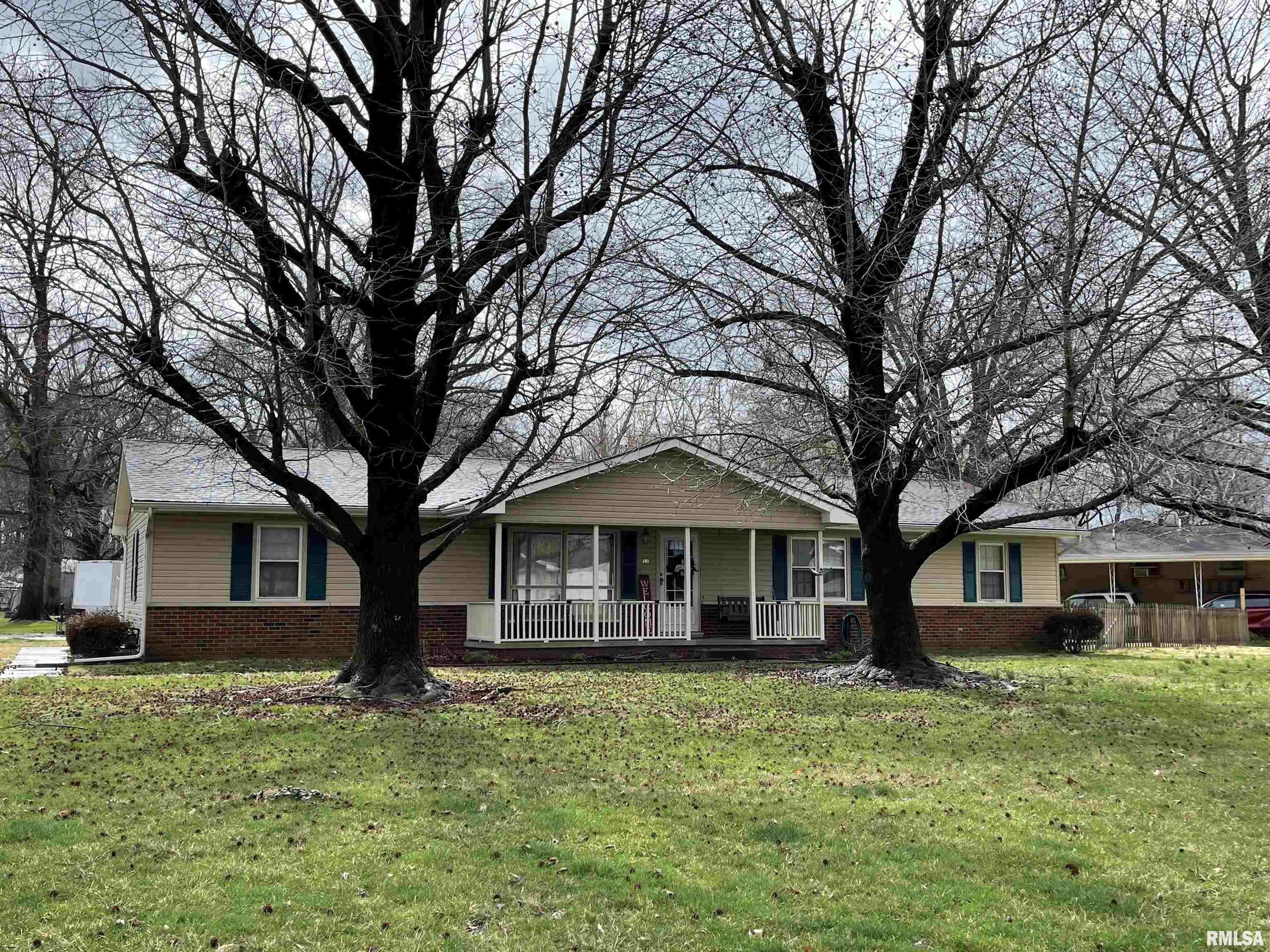 301 Red Row Marion, IL 62959 - Photo 3 of 32