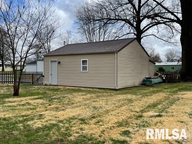 301 Red Row Marion, IL 62959 - Photo 8 of 32
