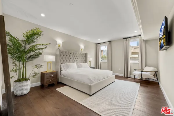 $14,900 | 1825 Pandora Avenue, Unit PH 404, Los Angeles, CA 90025