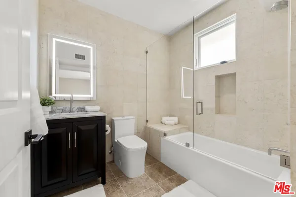 $14,900 | 1825 Pandora Avenue, Unit PH 404, Los Angeles, CA 90025