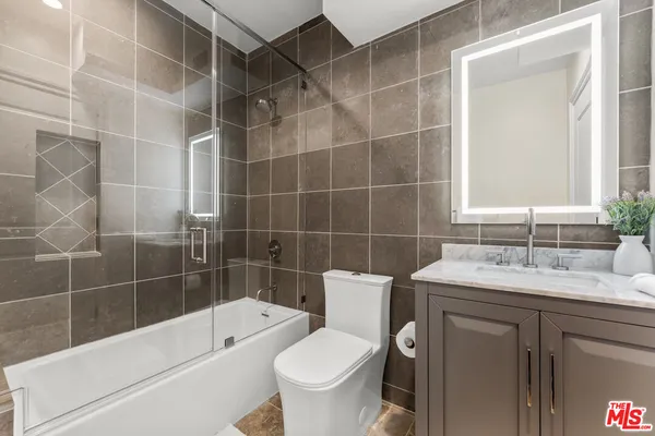 $14,900 | 1825 Pandora Avenue, Unit PH 404, Los Angeles, CA 90025