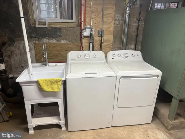 $2,450 | 4462 East Thompson Street, Philadelphia, PA 19137