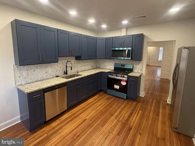 $2,450 | 4462 East Thompson Street, Philadelphia, PA 19137