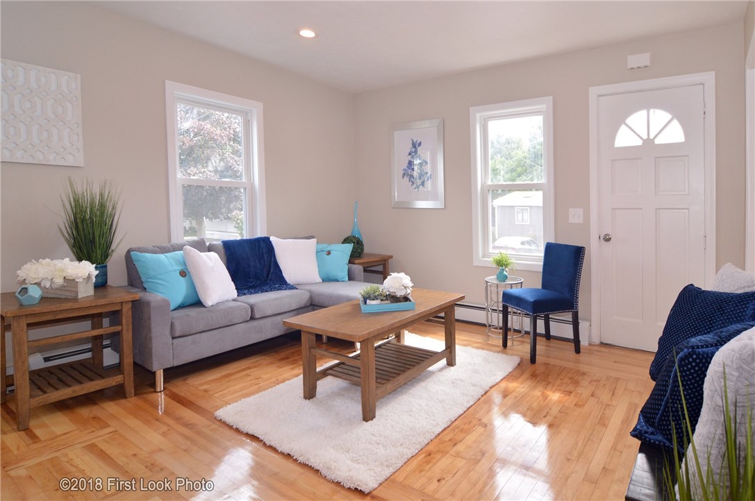 27 Middle Street Warren, RI 02885 - Photo 13 of 39 Gallery Image 13