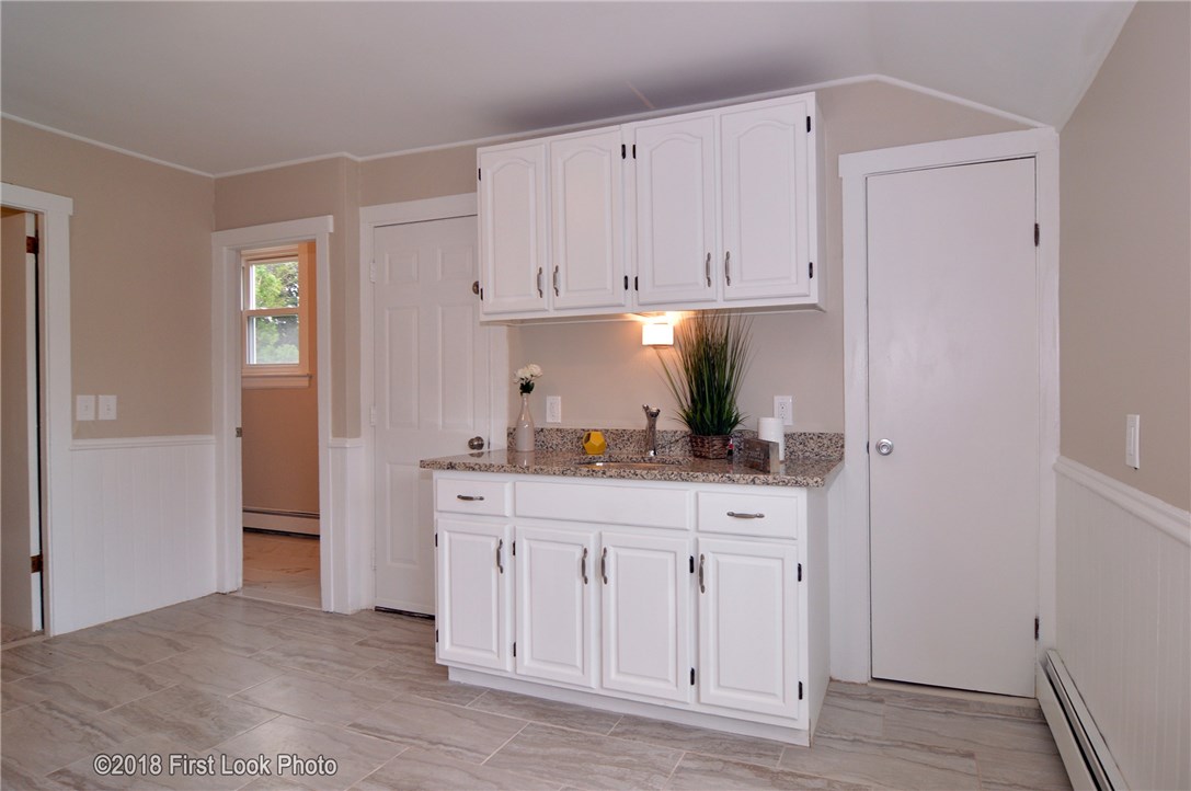 27 Middle Street Warren, RI 02885 - Photo 22 of 39 Gallery Image 22