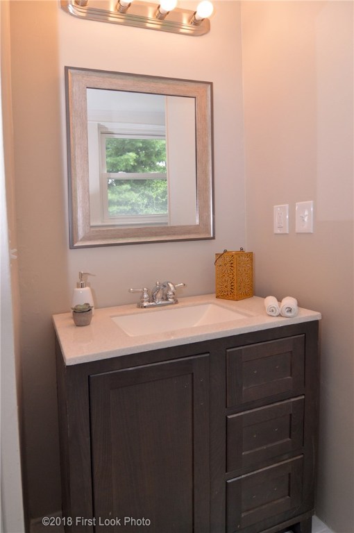 27 Middle Street Warren, RI 02885 - Photo 26 of 39 Gallery Image 26