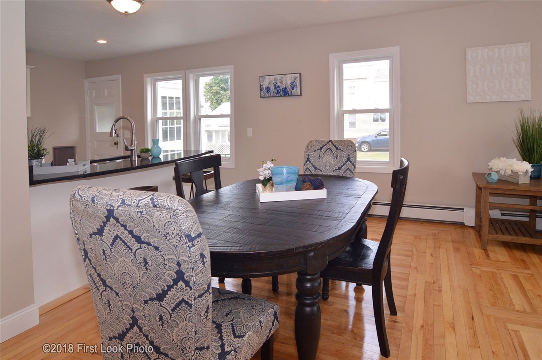 27 Middle Street Warren, RI 02885 - Photo 10 of 39 Gallery Image 10