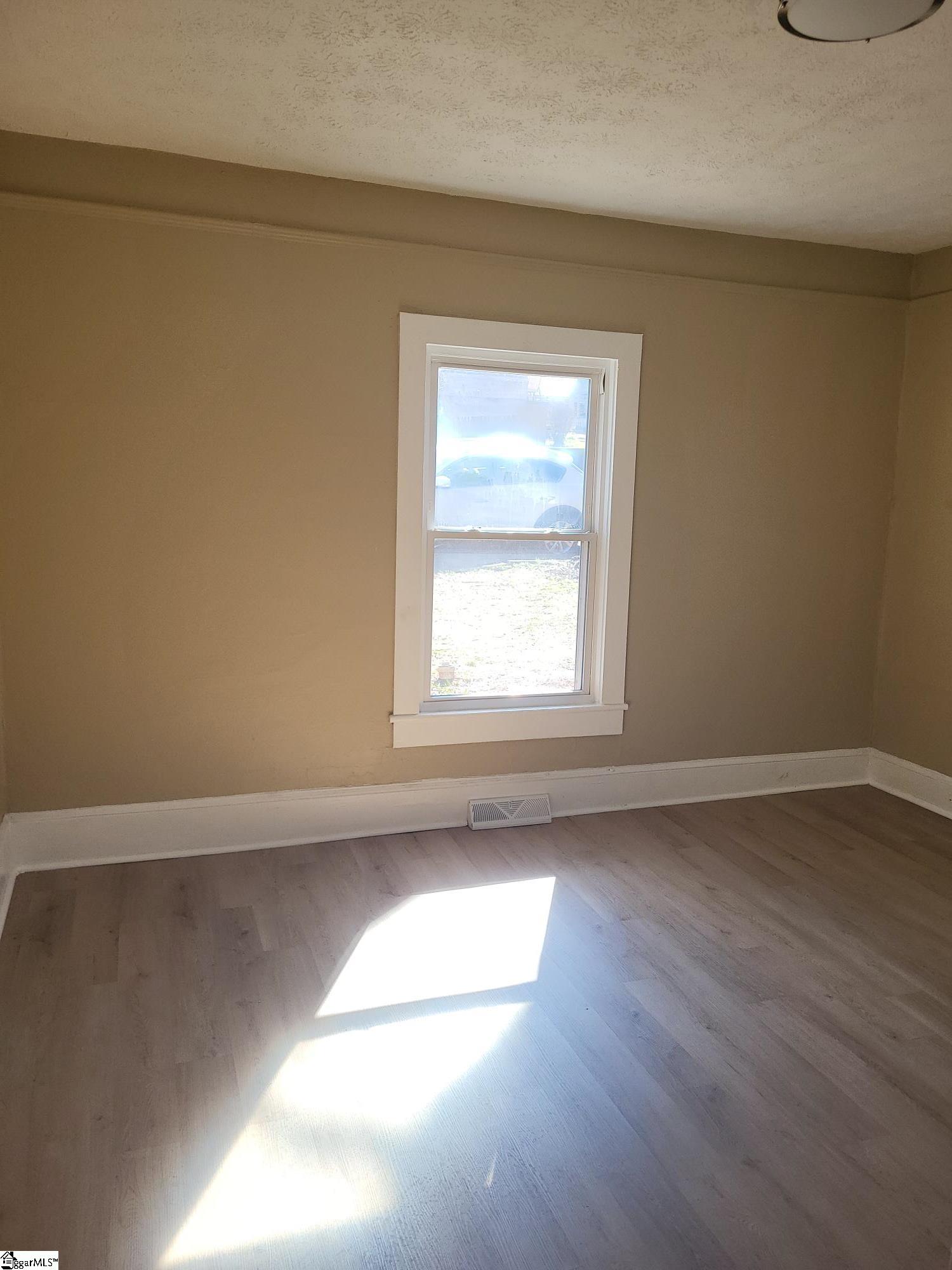 512 Spring Street Greenville, SC 29611 - Photo 7 of 14