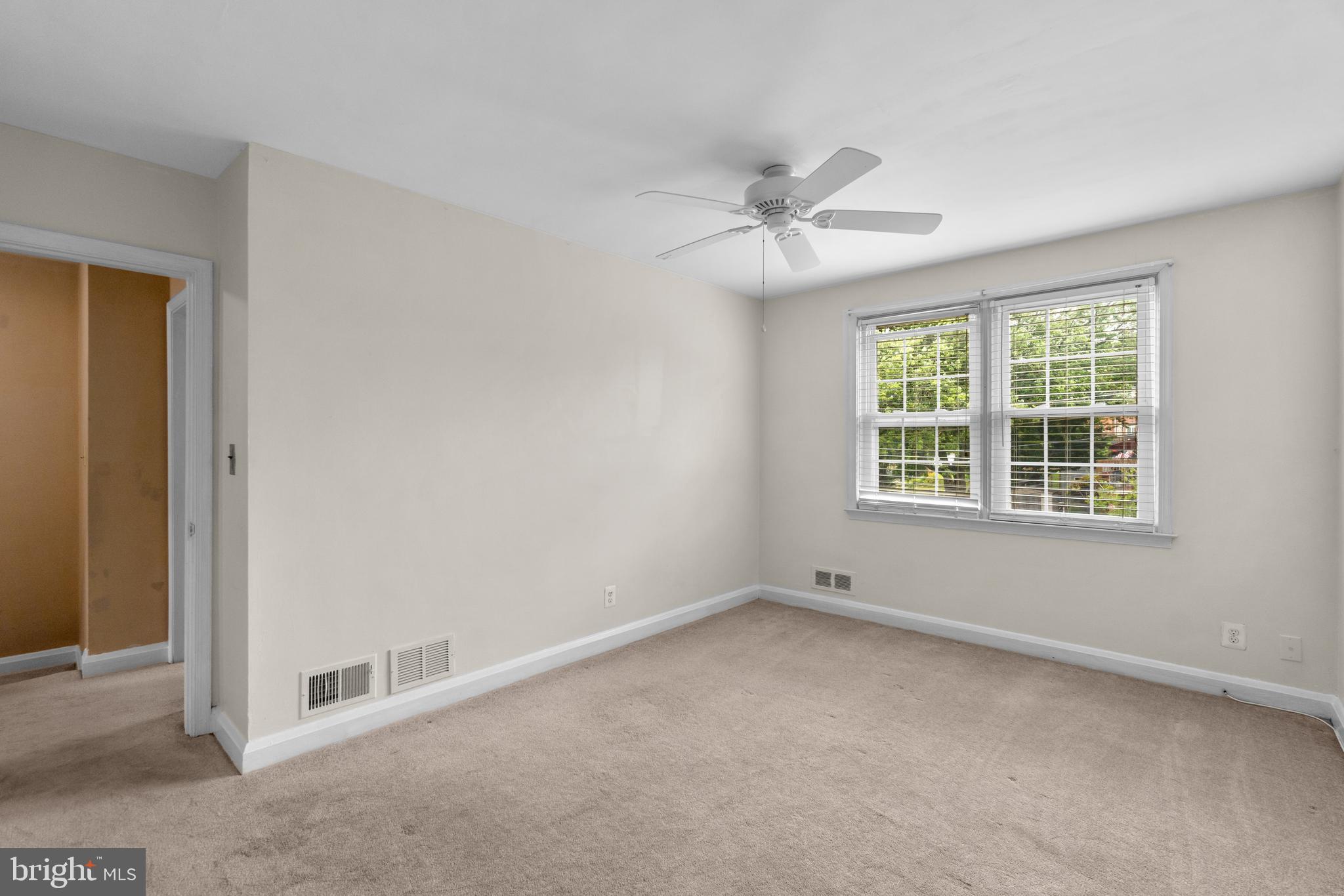 8520 Pleasant Plains Road Towson, MD 21286 - Photo 22 of 40
