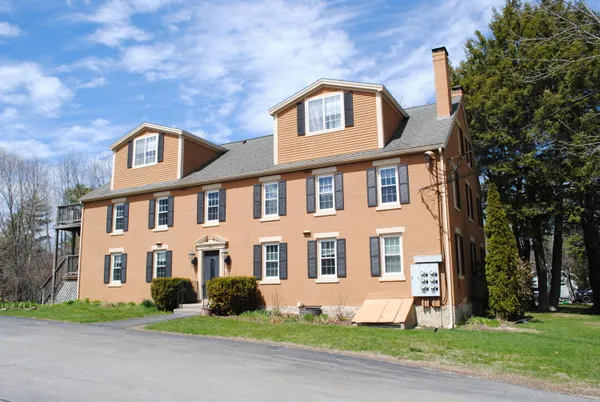 $259,000 | 20 Oak Grove Avenue, Unit 4, Bath, ME 04530