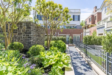 $2,300,000 | 41 Church Street, Sag Harbor, NY 11963