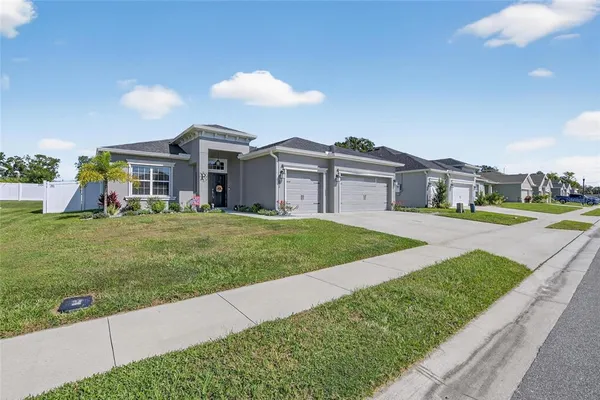 $435,000 | 6852 Mossy Oak Lane, Lakeland, FL 33810
