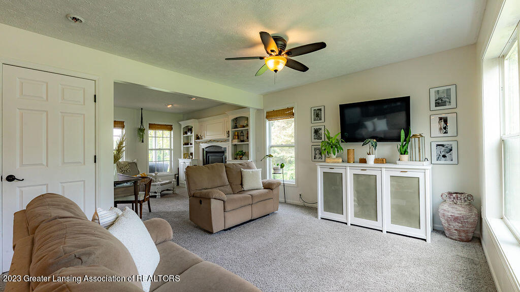 17 Three Oaks Road Okemos, MI 48864 - Photo 16 of 45 17ThreeOaks16