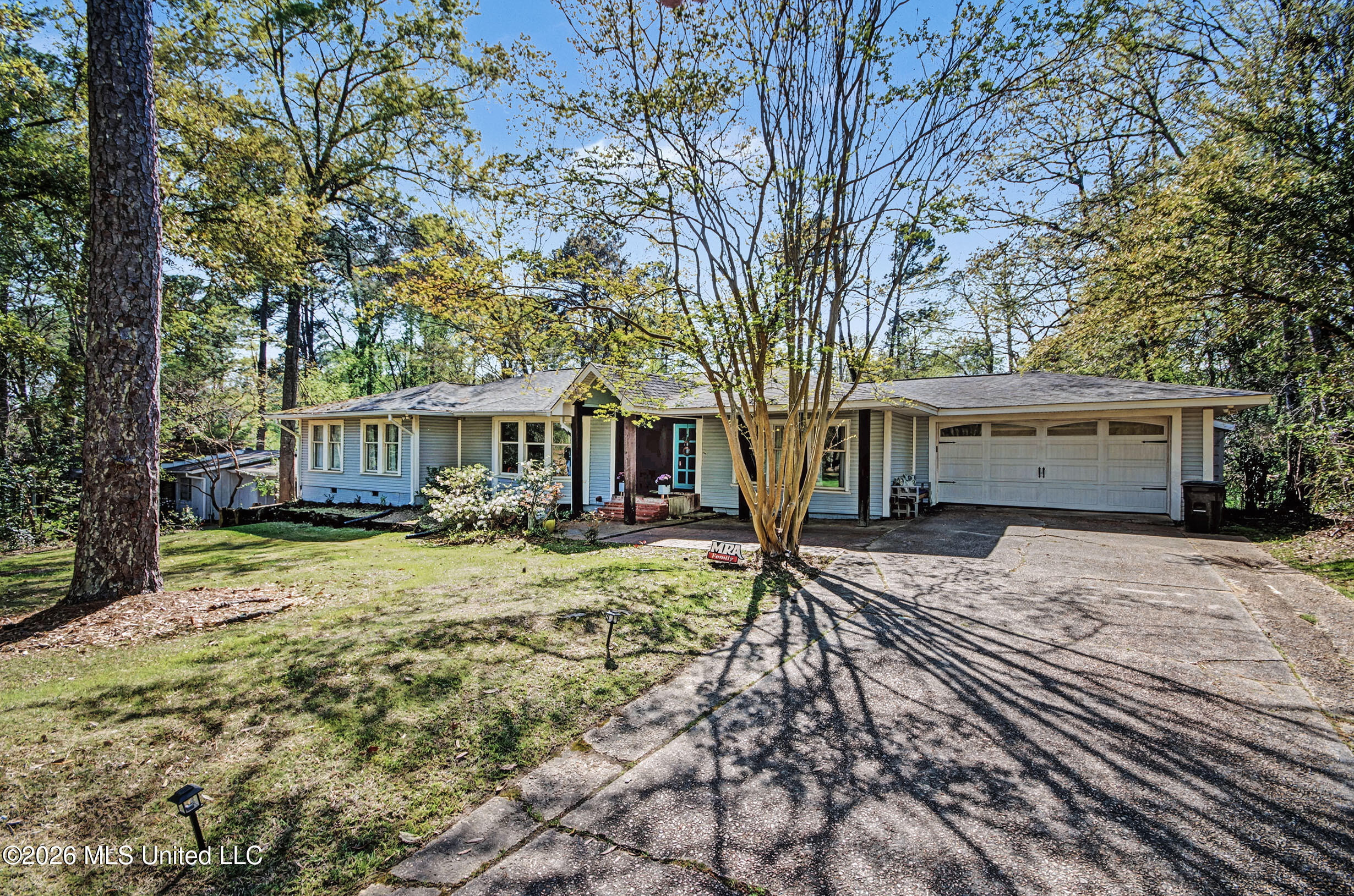 3919 Pinewood Drive Jackson, MS 39211 - Photo 1 of 36 IMG_3650